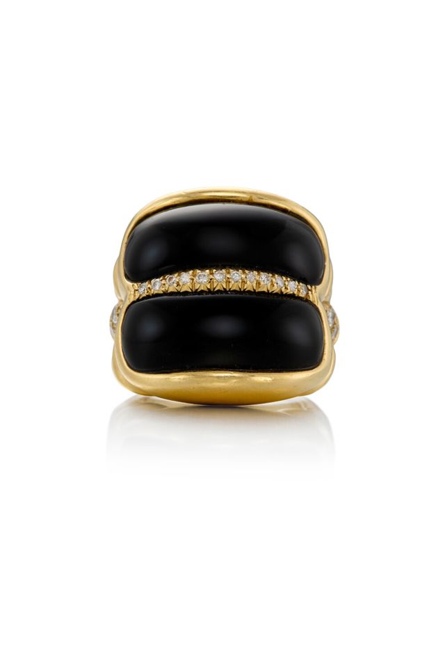 18k Gold Onyx and Diamond Ring