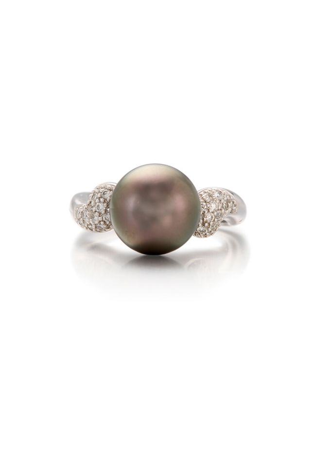 14k Gold Pearl and Diamond Ring