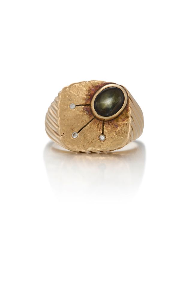 13k Gold Star Sapphire Ring