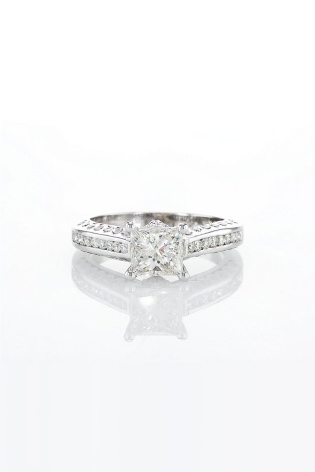14k Gold Diamond Ring
