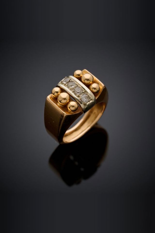 18k Gold Stone Ring