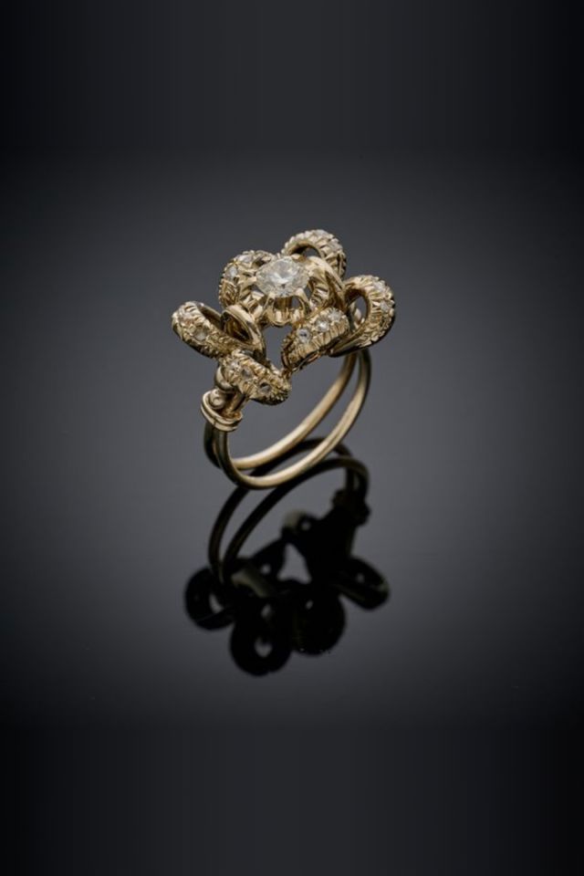 18k Gold and Platinum Diamond Ring